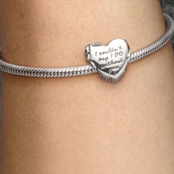 Bridesmaid Heart Charm - Picture 2 of 2